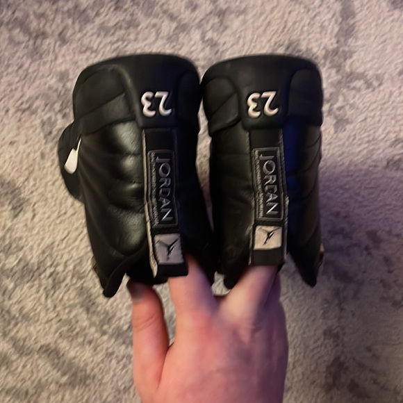 Size 6.5 (GS) - Jordan 12 Retro Mid The Master - Picture 4 of 5